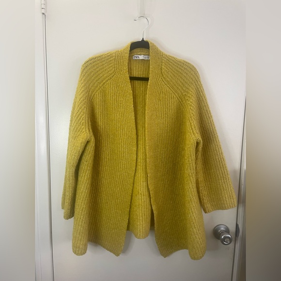 Zara Oversized Yellow Cardigan - Size Small - Picture 4 of 9